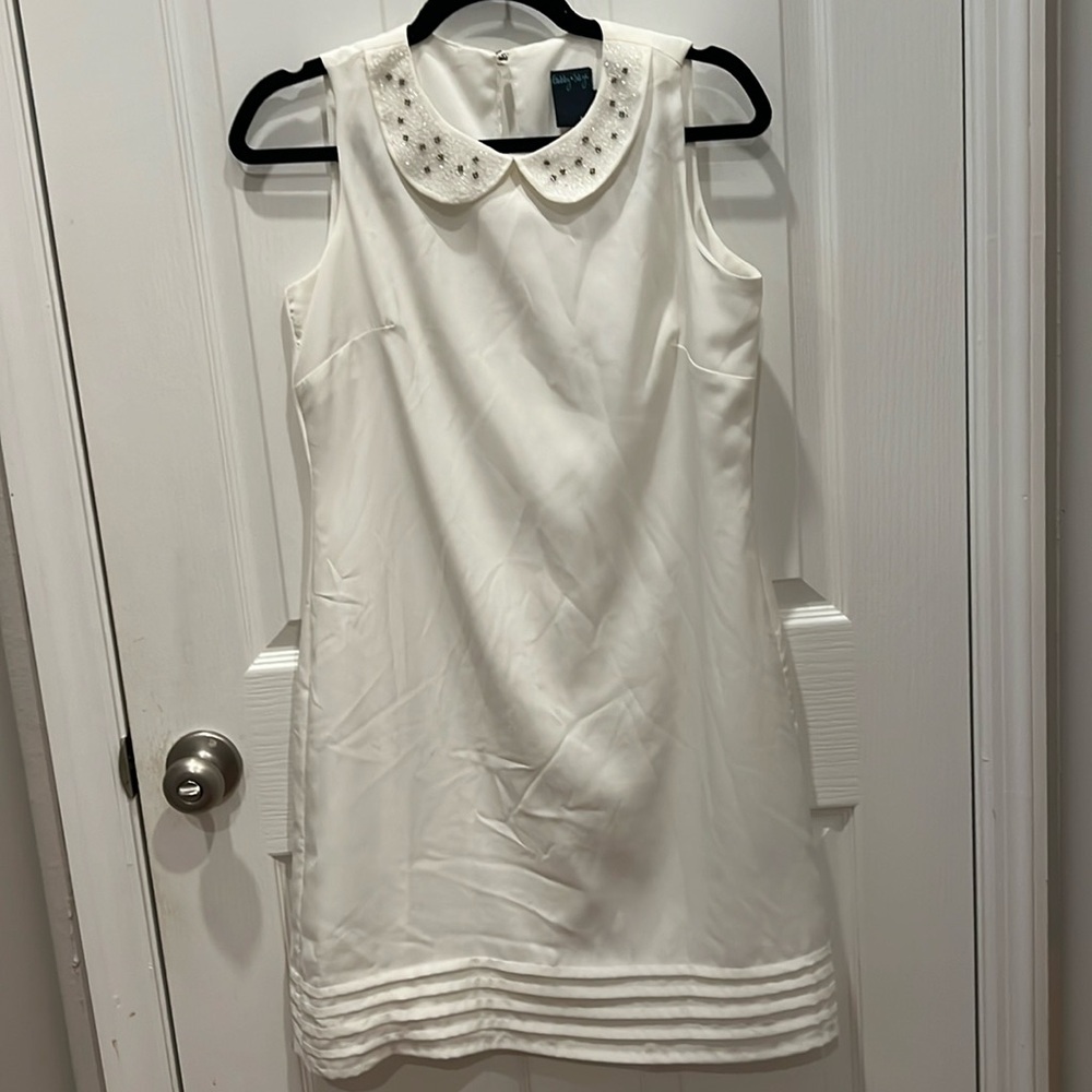 Gaby Skye Dress. White color size 6